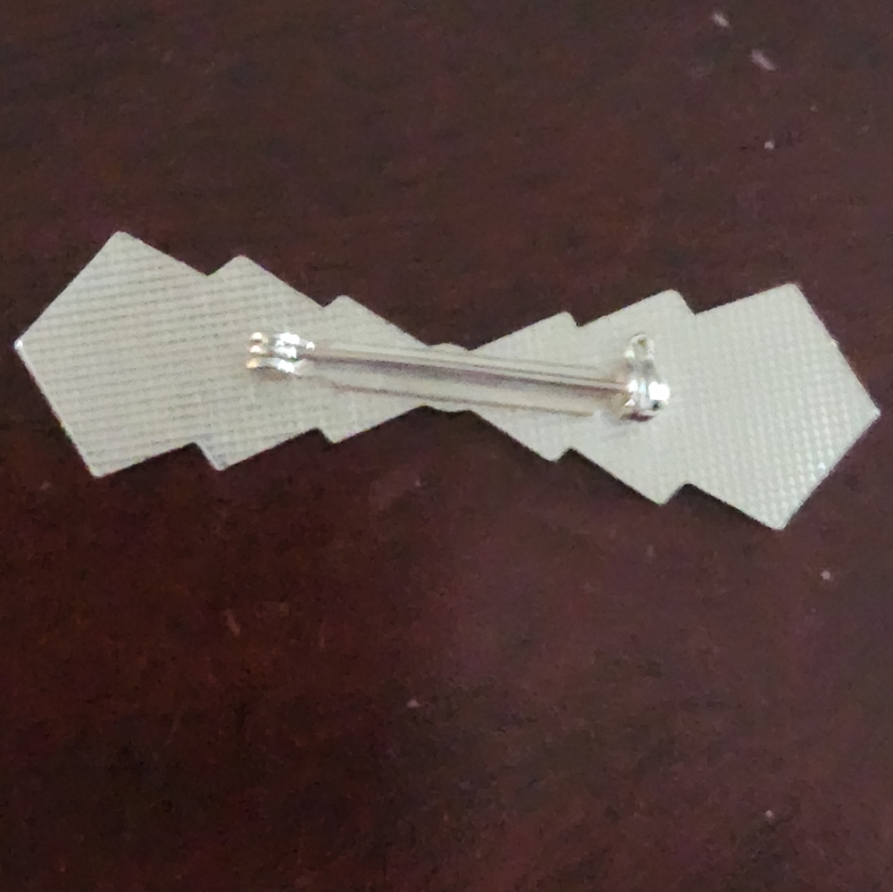 Vintage 1980's Bar Pin - Picture 7 of 7